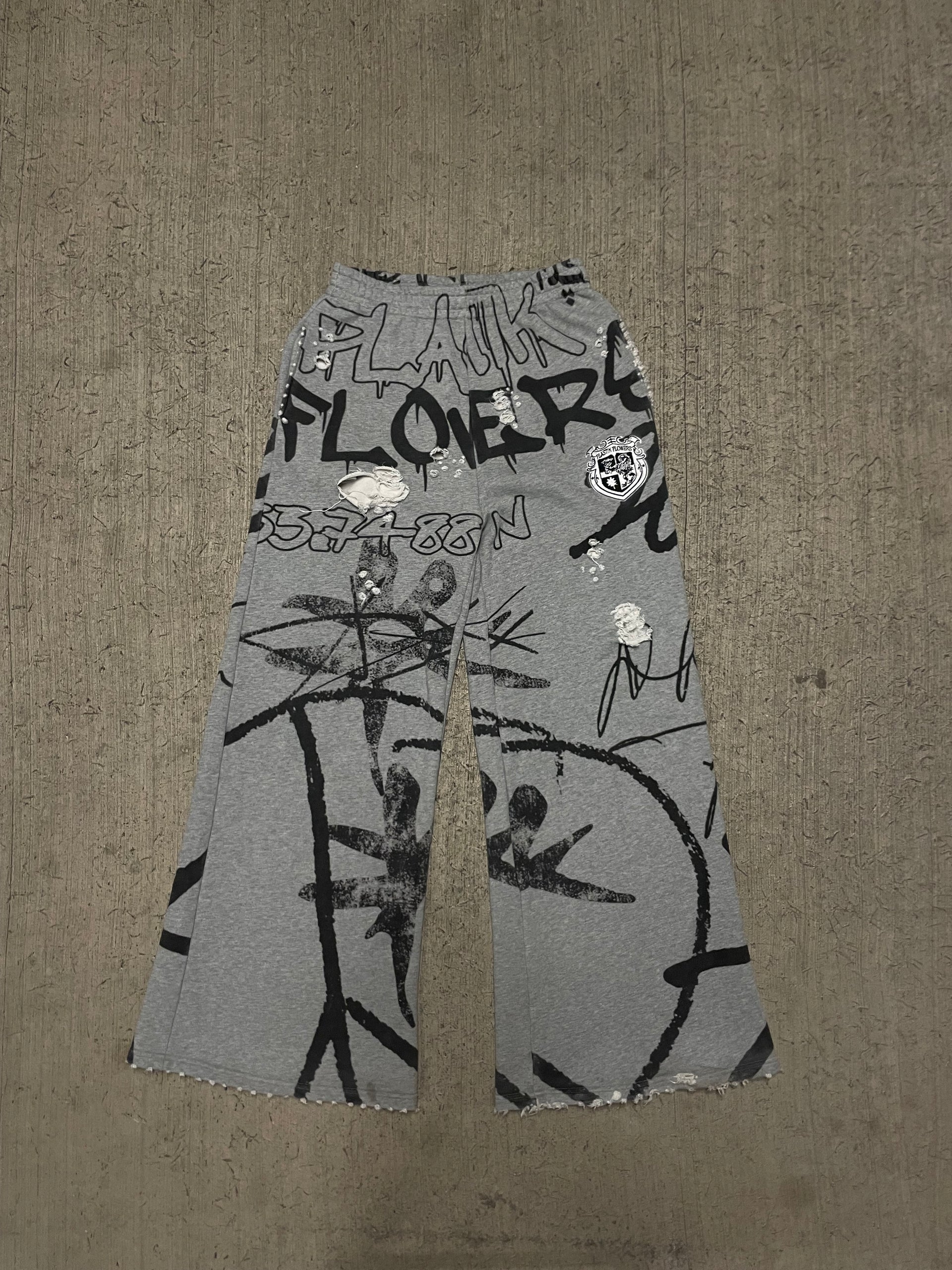 GREY VANDALISM SWEATPANTS